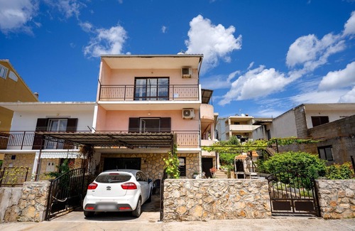 Stari Grad Apartment | One bedroom apartment with balcony Stari Grad, Hvar (A-18458-b)