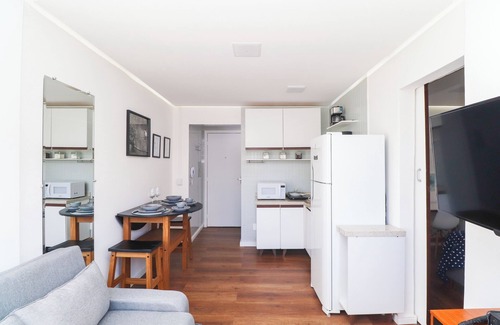 Alto da Gloria Apartment | One-bedroom apartment near Couto Pereira Stadium