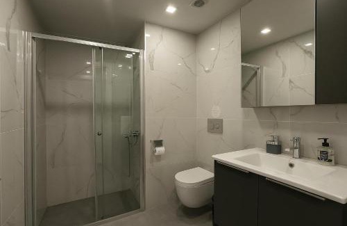 Trikomo Apartment | One-Bedroom Apartment and Luxury Penthouse in a Poolside Complex
