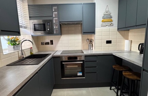 St. Pancras and Somers Town Apartment | One-Bedroom Apartment