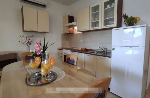 Brodarica Apartment | One bedroom apartment with air-conditioning Krapanj, Šibenik (A-24787-b)