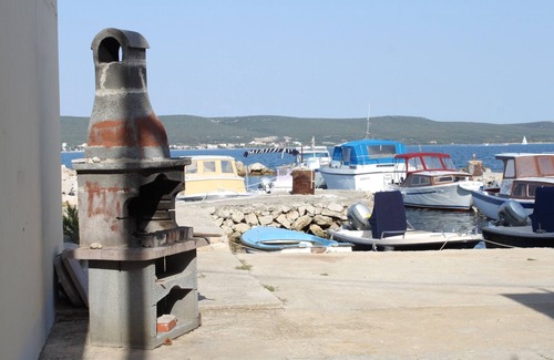 Nevidane Apartment | One bedroom apartment with terrace and sea view Neviđane, Pašman (A-8453-c)
