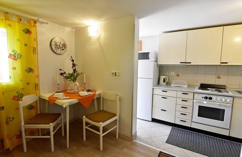 Savudrija Apartment | One bedroom apartment with terrace Savudrija, Umag (A-13589-b)