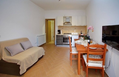Sukosan Apartment | One bedroom apartment with terrace Sukošan, Zadar (A-16641-c)
