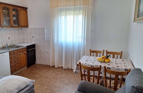 Veli Rat Apartment | One bedroom apartment near beach Veli Rat, Dugi otok (A-437-a)