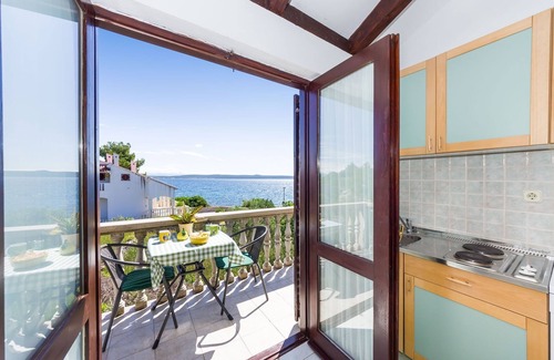 Zdrelac Apartment | One bedroom apartment near beach Ždrelac, Pašman (A-12662-b)