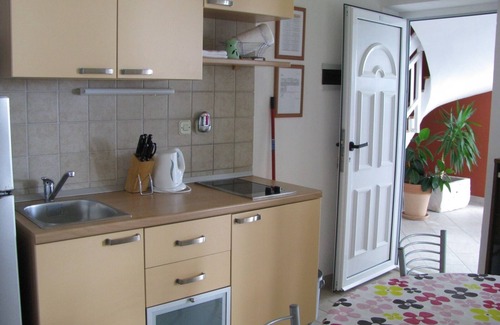 Gradac Apartment | One bedroom apartment near beach Zaostrog, Makarska (A-2625-a)