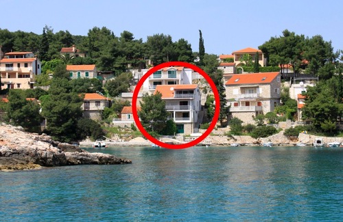 Cove Basina (Jelsa) Apartment | One bedroom apartment near beach Basina, Hvar (A-4599-g)
