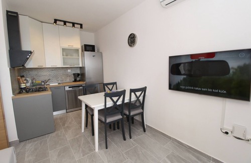 Kolan Apartment | One bedroom apartment near beach Mandre, Pag (A-6284-b)