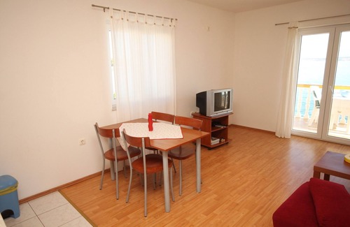 Preko Apartment | One bedroom apartment near beach Preko, Ugljan (A-8384-b)