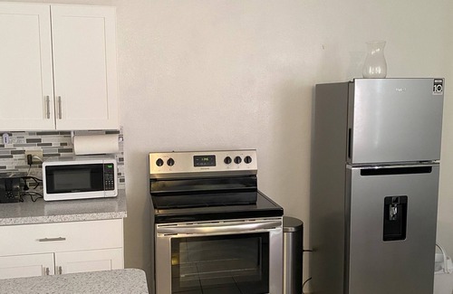 Estate Sion Hill Apartment | One-bedroom apartment on St Croix; AC, WiFi, near shopping center & restaurants