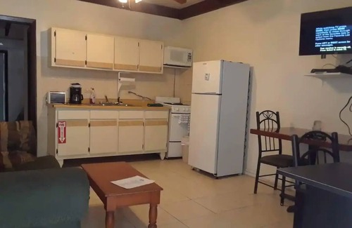 Estate Nisky Apartment | One-Bedroom Apartment in St. Thomasnn