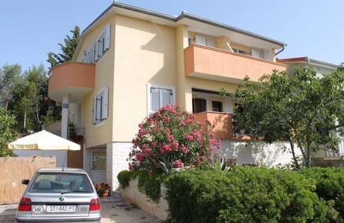 Zdrelac Apartment | One bedroom apartment with terrace and sea view Ždrelac, Pašman (A-8285-b)