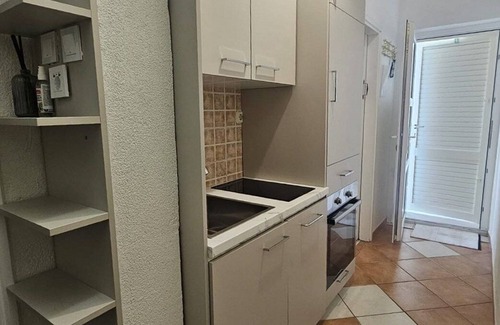 Cove Tri Zala (Zrnovo) Apartment | One bedroom apartment with terrace and sea view Viganj, Pelješac (A-24522-b)