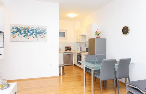 Trogir Apartment | One bedroom apartment with terrace and sea view Trogir (A-16210-a)