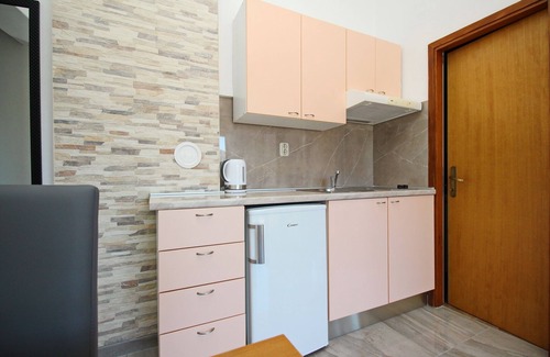 Baska Apartment | One bedroom apartment with terrace and sea view Baška, Krk (A-18716-f)