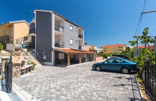 Baska Apartment | One bedroom apartment with terrace Baška, Krk (A-18808-b)