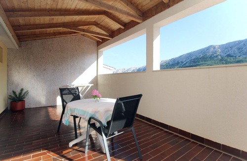 Jurandvor Apartment | One bedroom apartment with terrace Jurandvor, Krk (A-24141-b)