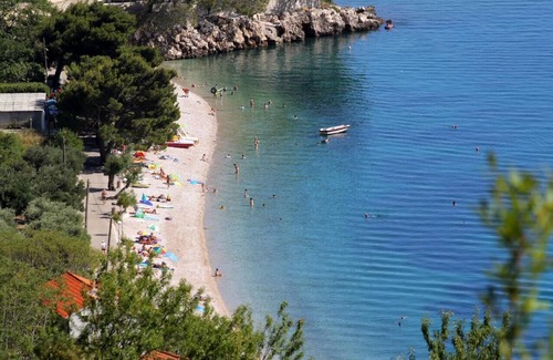 Igrane Apartment | One bedroom apartment with balcony and sea view Igrane, Makarska (A-6840-a)