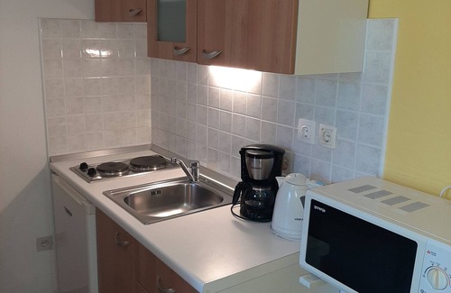 Lopar Apartment | One bedroom apartment with terrace Lopar, Rab (A-18388-b)