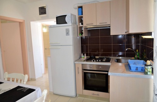 Marina Apartment | One bedroom apartment with terrace Marina, Trogir (A-10327-a)