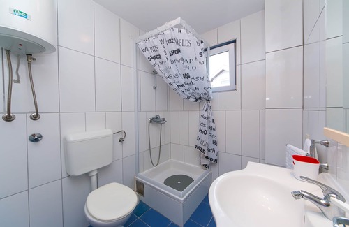 Podaca Apartment | One bedroom apartment with balcony Podaca, Makarska (A-11748-a)