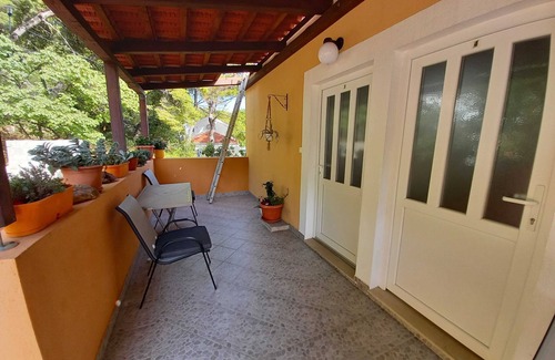 Sobra Apartment | One-bedroom apartment with terrace