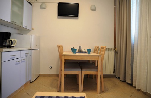 Cres Apartment | One bedroom apartment with terrace and sea view Cres (A-7876-c)