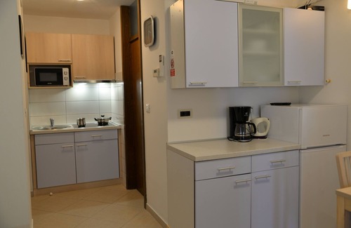 Cres Apartment | One bedroom apartment with terrace and sea view Cres (A-7876-c)