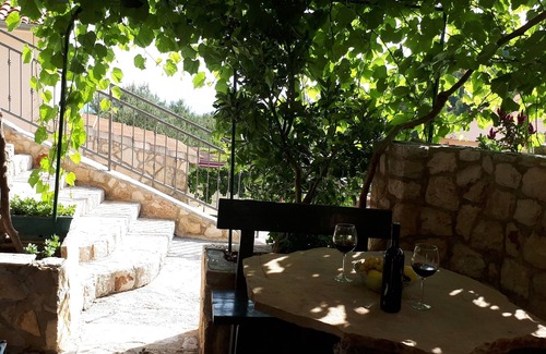 Ivan Dolac Apartment | One bedroom apartment with terrace and sea view Ivan Dolac, Hvar (A-8753-f)