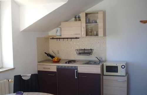 Bol Apartment | One bedroom apartment with balcony and sea view Bol, Brač (A-2926-c)