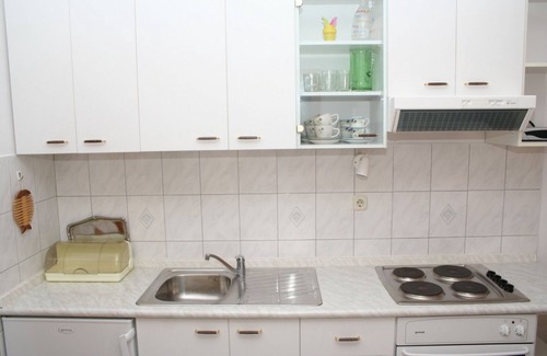 Bol Apartment | One bedroom apartment with balcony Bol, Brač (A-2884-a)