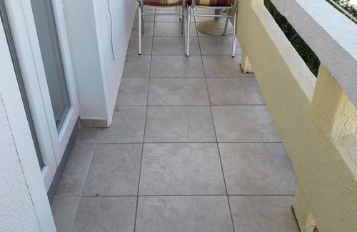 Pag Apartment | One bedroom apartment with balcony and sea view Pag (A-18325-c)