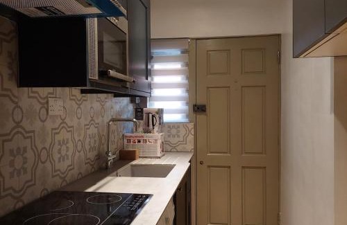 Harehills Apartment | One bedroom basement flat