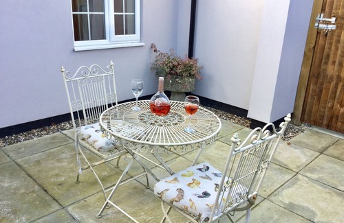 East Dereham Cottage | One bedroom cottage set in the heart of Norfolk
