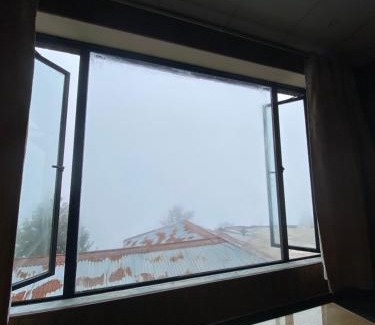 Dunga Gali Apartment | One Bedroom Cabin Dunga Near Pipeline Track