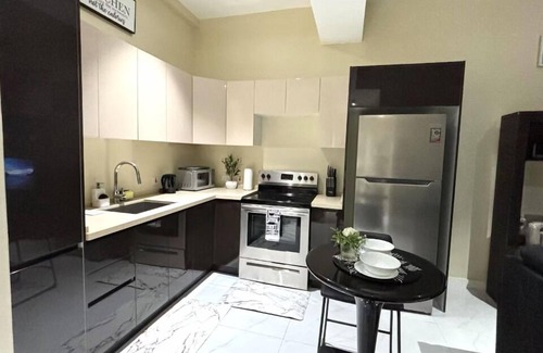 Saint Andrew Apartment | One Bedroom City Apartment with Pool