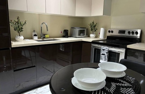 Saint Andrew Apartment | One Bedroom City Apartment with Pool