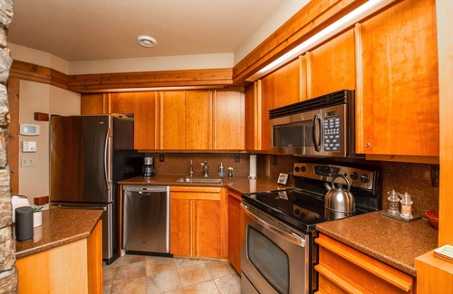 Grand Marais Condo | One bedroom condo with panoramic views of Lake Superior.