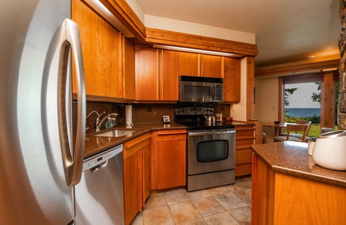 Grand Marais Condo | One bedroom condo with panoramic views of Lake Superior.