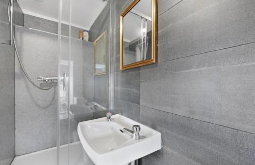 Archway Apartment | One Bedroom Flat Opposite Archway Station