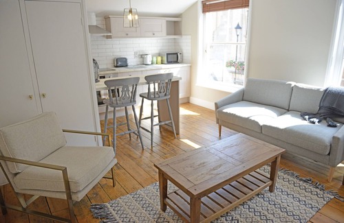 Bury St Edmunds Apartment | One bedroom apartment with Cathedral View in Historic Town of Bury St Edmunds