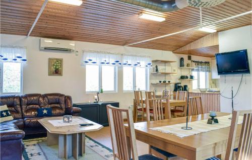 Simrishamn House | One-Bedroom Holiday Home In Simrishamn