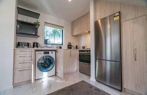 Christchurch House | One bedroom house next to Hagley Park