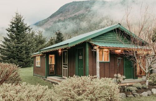 Maple Falls House | One-Bedroom House