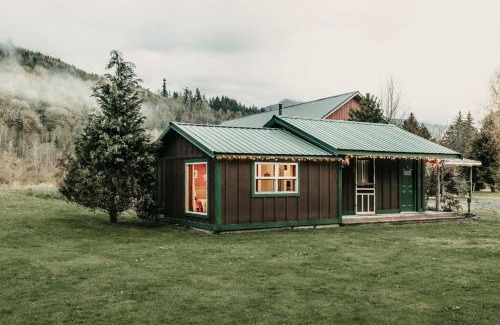 Maple Falls House | One-Bedroom House