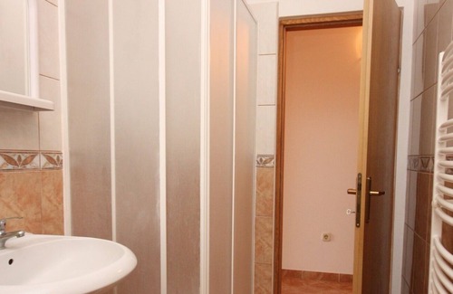 Turanj Apartment | One bedroom apartment with terrace and sea view Turanj, Biograd (A-6197-b)