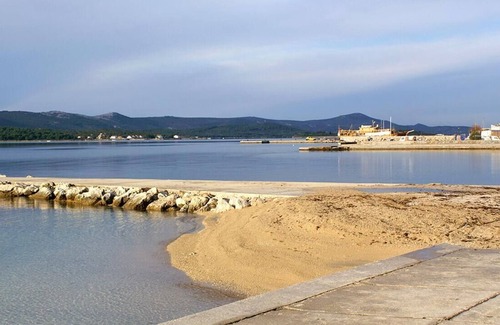 Turanj Apartment | One bedroom apartment with terrace and sea view Turanj, Biograd (A-6197-b)