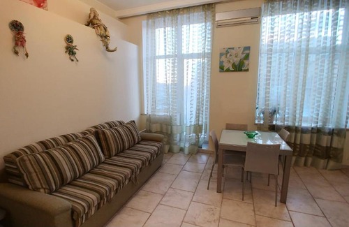 Verkhnie Misto Apartment | One bedroom. Luxe. 20 Prorizna str. Centre of Kiev