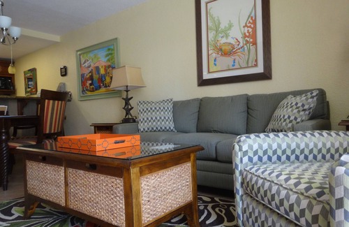 Nazareth Condo | ONE BEDROOM Luxury Beachfront Condo at Elysian Beach Resort